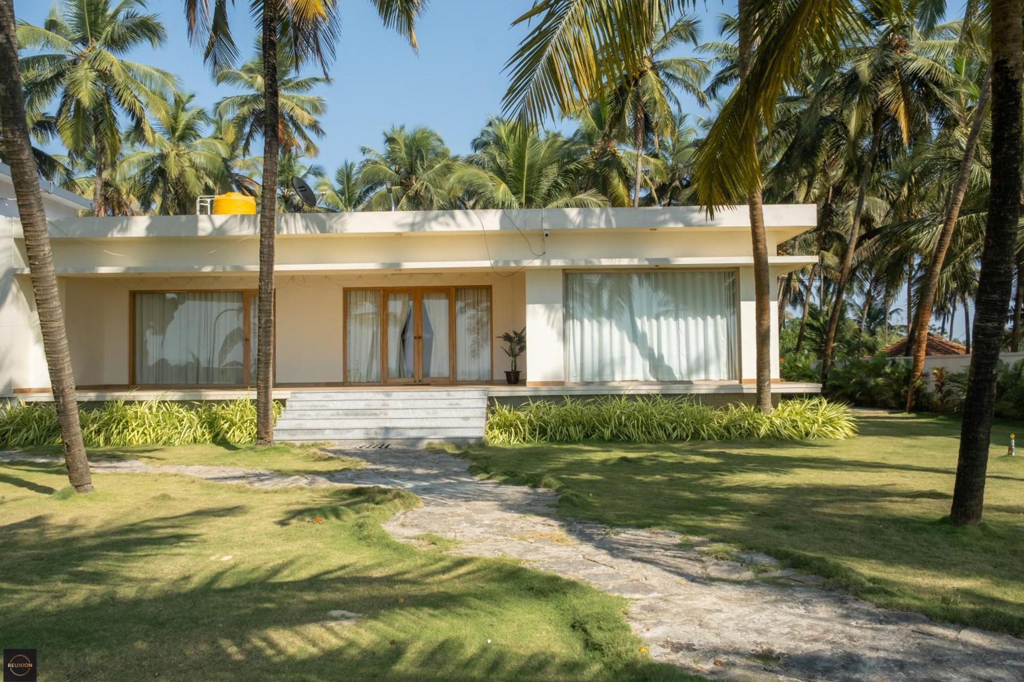 Reunion Ocean Elite - Beach House Удупи Екстериор снимка